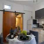 Sofia's House וולוס